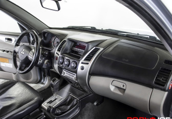 Подержанный автомобиль Mitsubishi Pajero Sport 2010 года (9 фото)