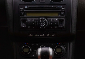 Подержанный автомобиль Nissan Qashqai 2008 года (14 фото)