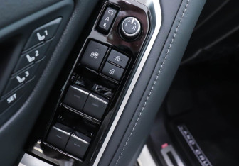 Новый Toyota Land Cruiser Suv 2025 (12 фото)