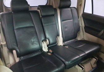 Подержанный автомобиль Toyota Land Cruiser Prado 2011 года (19 фото)