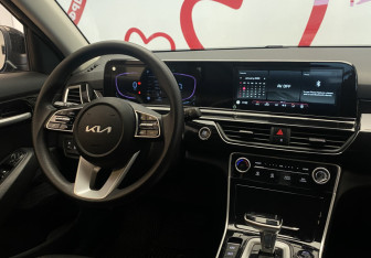 Подержанный автомобиль Kia Seltos 2023 года (9 фото)