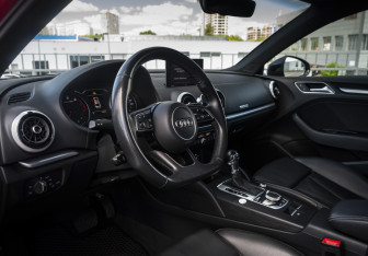 Подержанный автомобиль Audi A3 Sedan 2019 года (9 фото)