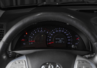 Подержанный автомобиль Toyota Camry Sedan 2011 года (18 фото)