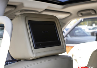 Подержанный автомобиль Infiniti QX80 2015 года (21 фото)