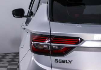 Подержанный автомобиль Geely Coolray 2021 года (9 фото)