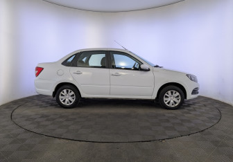 Подержанный автомобиль LADA (ВАЗ) Granta Sedan 2023 года (4 фото)