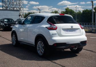 Подержанный автомобиль Nissan Juke 2014 года (7 фото)