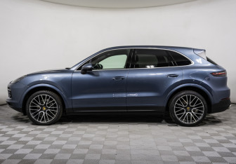 Подержанный автомобиль Porsche Cayenne 2018 года (9 фото)