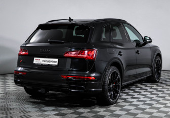 Подержанный автомобиль Audi SQ5 2019 года (5 фото)