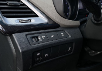 Подержанный автомобиль Hyundai Santa Fe 2014 года (19 фото)