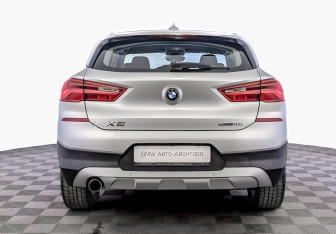 Подержанный автомобиль BMW X2 2019 года (6 фото)