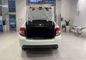 Подержанный автомобиль LADA (ВАЗ) Granta Sedan 2023 года (7 фото)