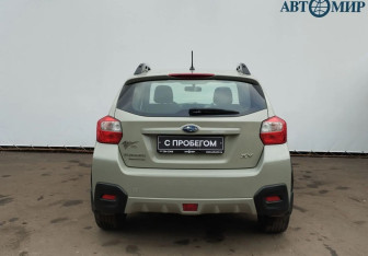 Подержанный автомобиль Subaru XV 2013 года (6 фото)