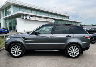 Подержанный автомобиль Land Rover Range Rover Sport 2015 года (8 фото)