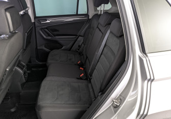 Подержанный автомобиль Volkswagen Tiguan 2019 года (18 фото)