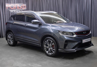 Подержанный автомобиль Geely Coolray 2022 года (3 фото)