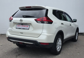 Подержанный автомобиль Nissan X-Trail 2019 года (5 фото)