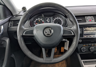Подержанный автомобиль Skoda Octavia Liftback 2019 года (22 фото)