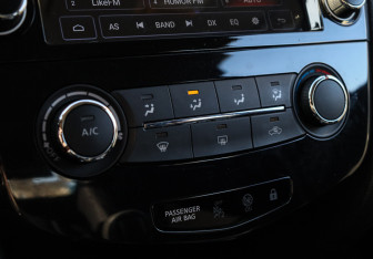 Подержанный автомобиль Nissan Qashqai 2017 года (16 фото)