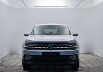 Подержанный автомобиль Volkswagen Teramont 2019 года (8 фото)