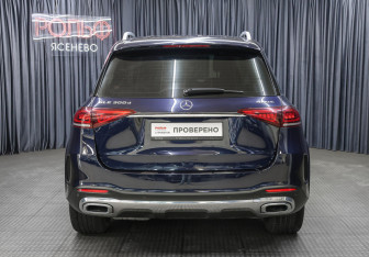 Подержанный автомобиль Mercedes-Benz GLE 2020 года (6 фото)