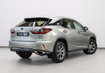 Подержанный автомобиль Lexus RX 2019 года (5 фото)