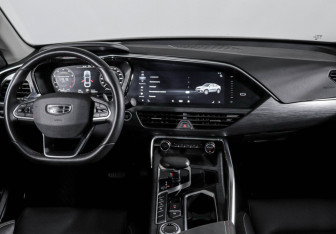 Подержанный автомобиль Geely Tugella 2021 года (12 фото)