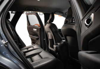 Подержанный автомобиль Volvo XC60 2021 года (28 фото)