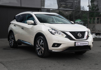 Подержанный автомобиль Nissan Murano Suv 2017 года (3 фото)