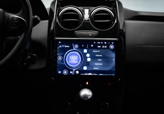 Подержанный автомобиль Renault Duster 2017 года (17 фото)