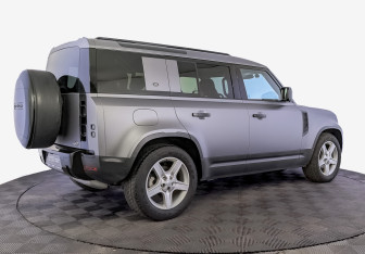 Подержанный автомобиль Land Rover Defender Suv 2022 года (5 фото)