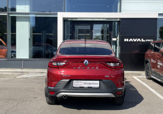 Подержанный автомобиль Renault Arkana 2019 года (6 фото)