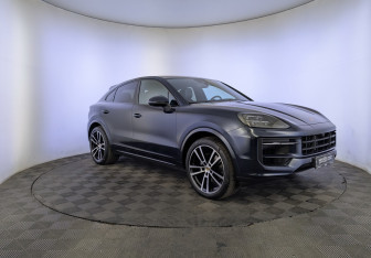 Подержанный автомобиль Porsche Cayenne 2024 года (3 фото)