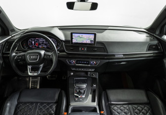 Подержанный автомобиль Audi SQ5 2020 года (12 фото)