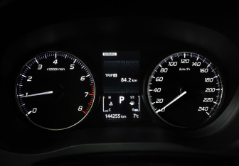 Подержанный автомобиль Mitsubishi Outlander 2019 года (16 фото)