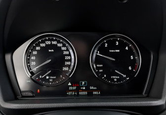 Подержанный автомобиль BMW X2 2021 года (16 фото)