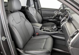 Подержанный автомобиль Kia Sorento 2022 года (24 фото)