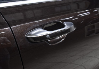 Подержанный автомобиль Kia Sorento 2023 года (9 фото)