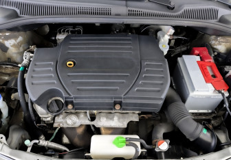 Подержанный автомобиль Suzuki SX4 Hatchback 2013 года (9 фото)