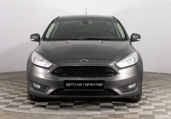 Подержанный автомобиль Ford Focus Hatchback 2017 года (2 фото)