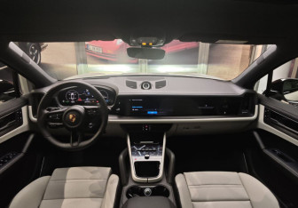 Новый Porsche Cayenne 2025 (8 фото)