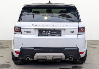 Подержанный автомобиль Land Rover Range Rover Sport 2017 года (6 фото)