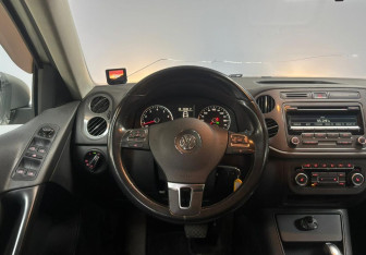 Подержанный автомобиль Volkswagen Tiguan 2012 года (18 фото)