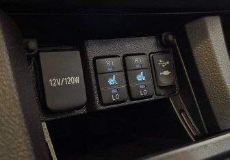 Подержанный автомобиль Toyota Corolla Sedan 2013 года (20 фото)