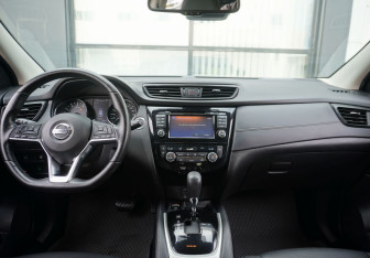 Подержанный автомобиль Nissan Qashqai 2019 года (12 фото)
