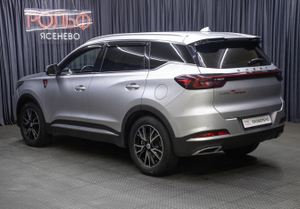 Подержанный автомобиль Chery Tiggo 7 Pro Max 2023 года (7 фото)