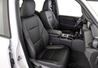 Подержанный автомобиль Toyota Land Cruiser Prado 2024 года (23 фото)