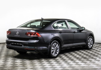 Подержанный автомобиль Volkswagen Passat Sedan 2021 года (4 фото)