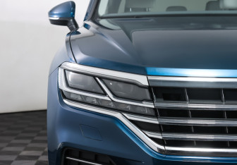 Подержанный автомобиль Volkswagen Touareg 2018 года (28 фото)