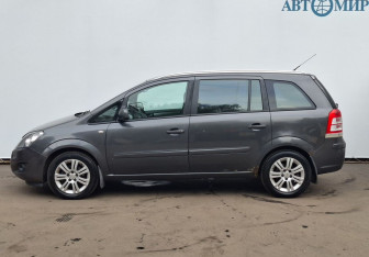 Подержанный автомобиль Opel Zafira Compactvan 2012 года (8 фото)